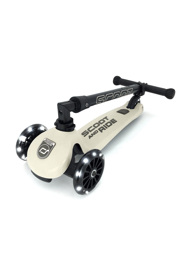 SCOOT & RIDE Highwaykick 3 LED